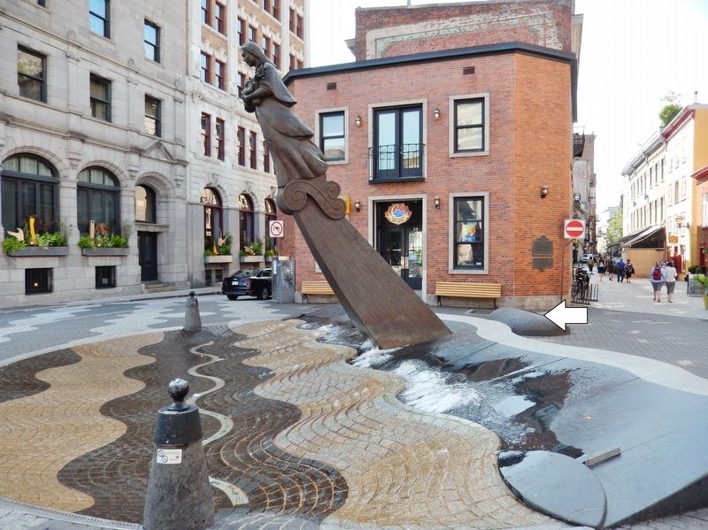 Sculpture de la Vivrière et fontaine/<br>La Vivrière Sculpture and Fountain. Click for full size. Sculpture de la Vivrière et fontaine/<br>La Vivrière Sculpture and Fountain image. Click for full size.