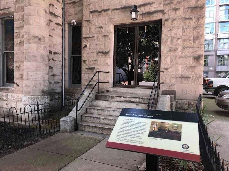 Marker next to the church door image. Click for full size.