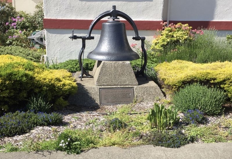 First Baptist Church Bell and Marker image. Click for full size.