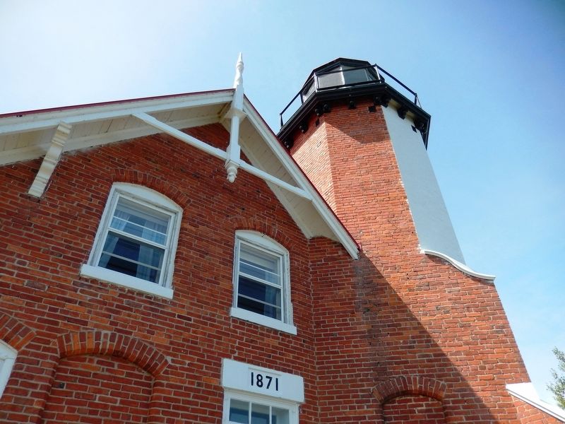Eagle Harbor Lighthouse image. Click for full size.