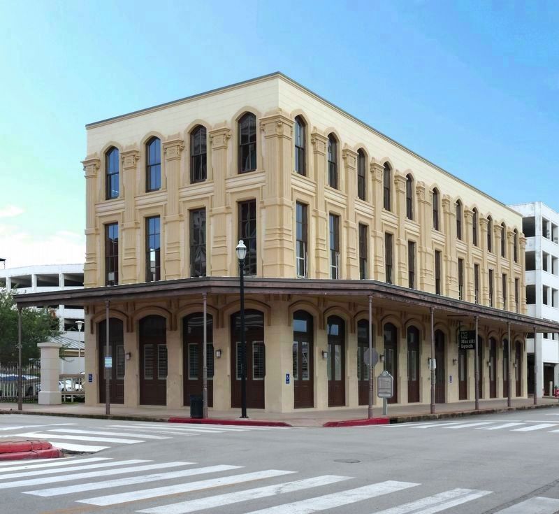 Heidenheimer-Hunter Building image. Click for full size.