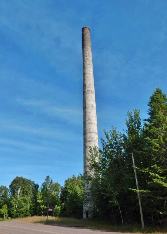 Mohawk Stamp Mill Smokestack image. Click for full size.