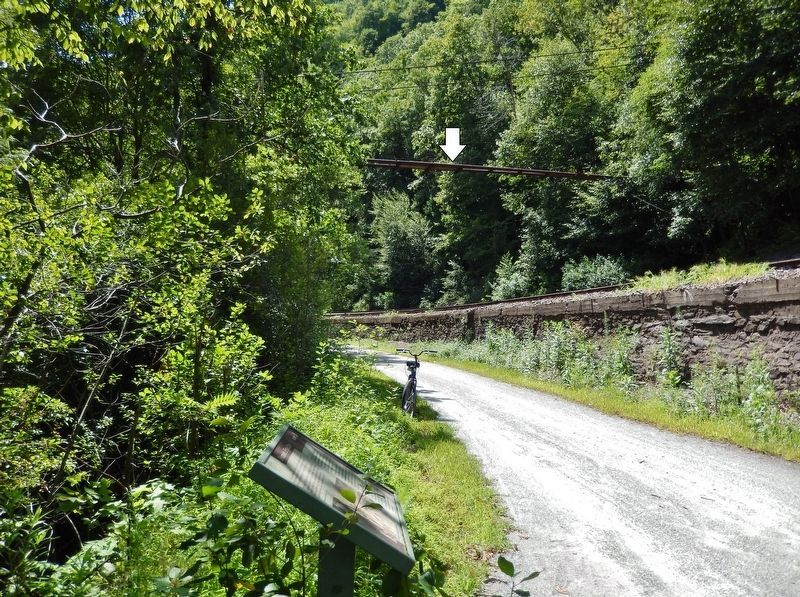 Pioneer Pipeline Marker image. Click for full size.