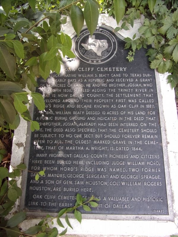 Oak Cliff Cemetery Marker image. Click for full size.