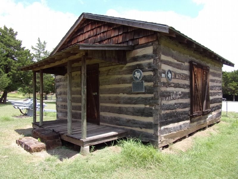 The Hord Log Cabin image. Click for full size.
