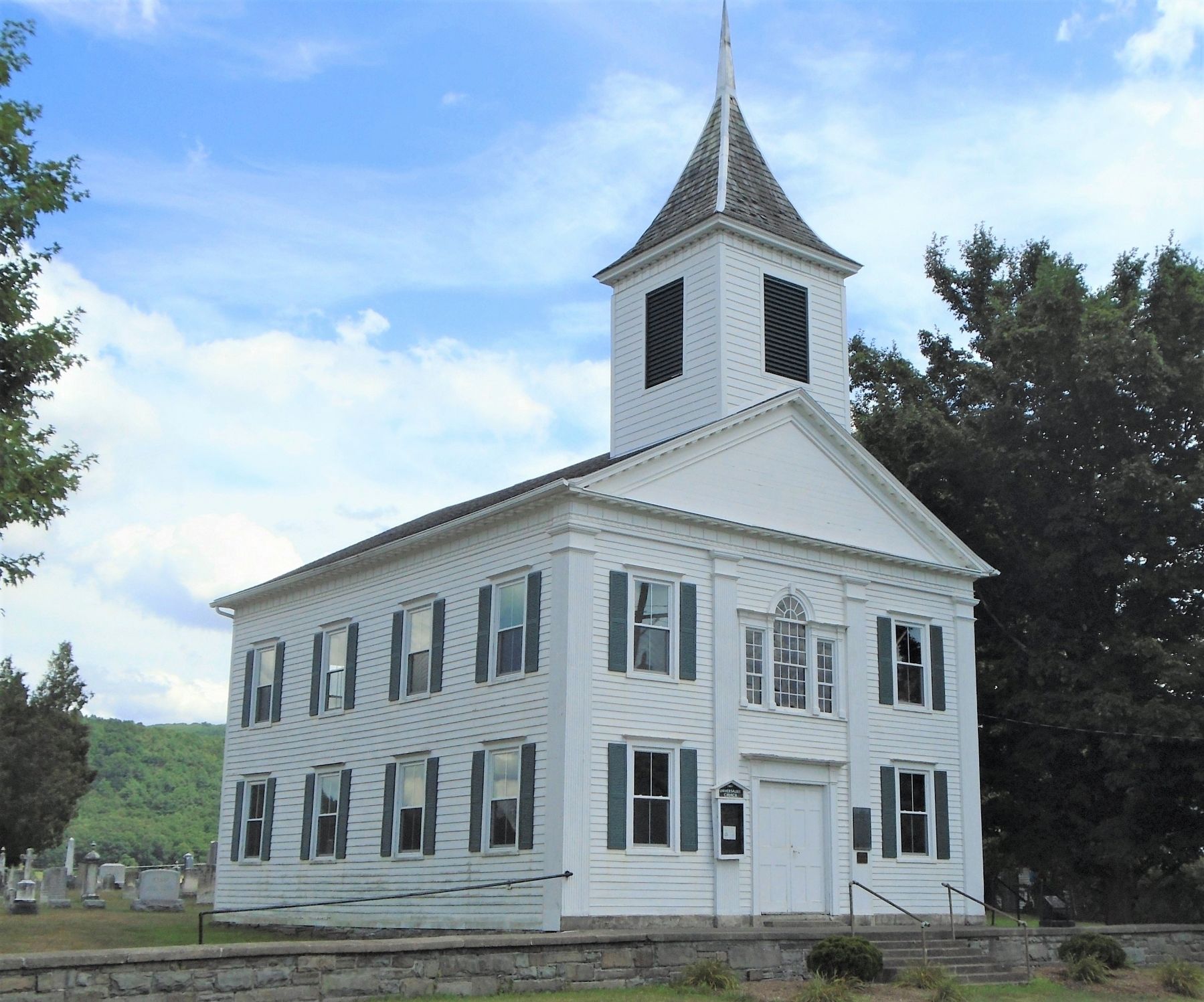 First Universalist Church and Markers image. Click for full size.
