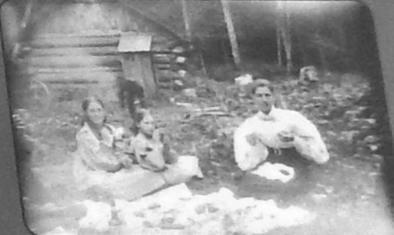 Marker detail: Family picnic, 1890 image. Click for full size.