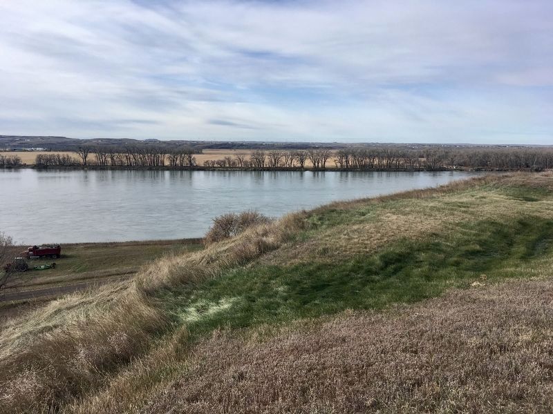 Missouri River image. Click for full size.