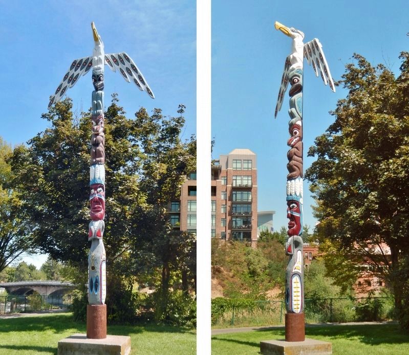 Canada Island Totem image. Click for full size.