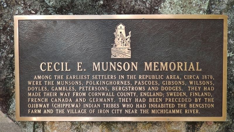 Cecil E. Munson Memorial Marker image. Click for full size.