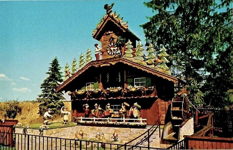 70's era postcard view of the Giant Cuckoo Clock in Wilmot (i.e., prior to relocation) image. Click for full size.