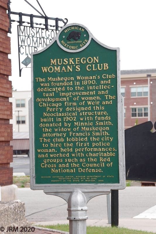 Muskegon Woman's Club Marker image. Click for full size.