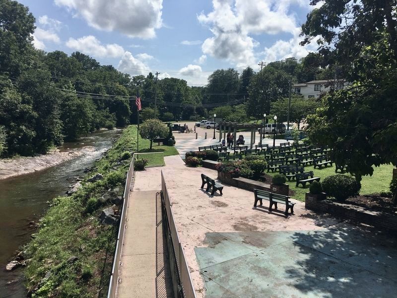 Ruffner Plaza and Hawksbill Creek from West Main Street. image. Click for full size.