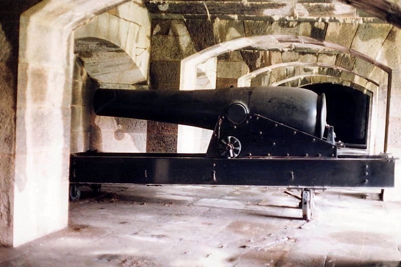 A Rodman gun on display. image. Click for full size.