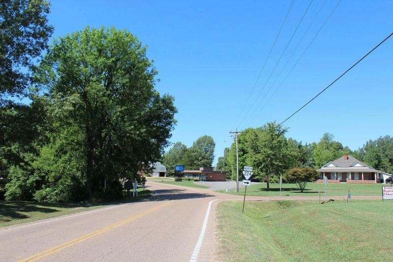 Approach to Shiloh Marker. Click for full size. Approach to Shiloh Marker image. Click for full size.