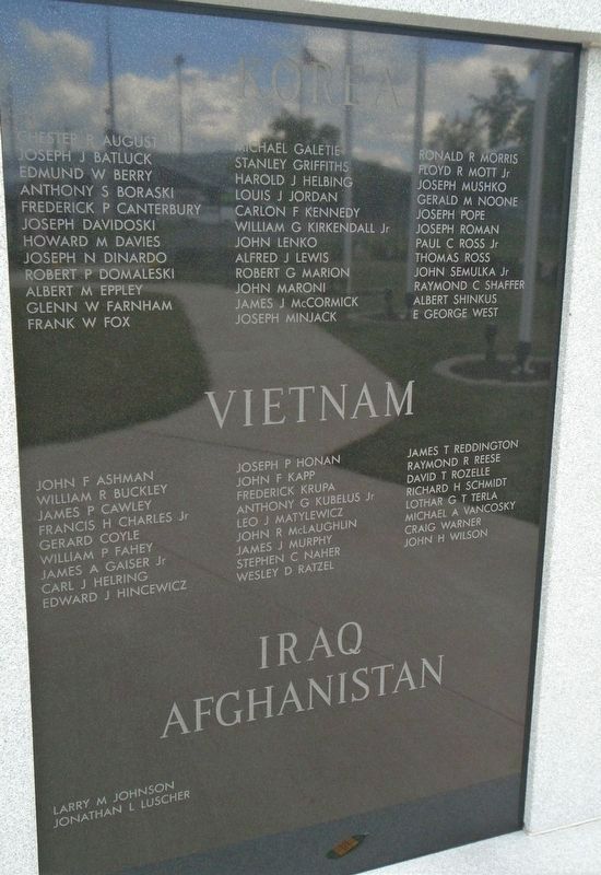 War Memorial Korea, Vietnam, Iraq, Afghanistan Honored Dead image. Click for full size.