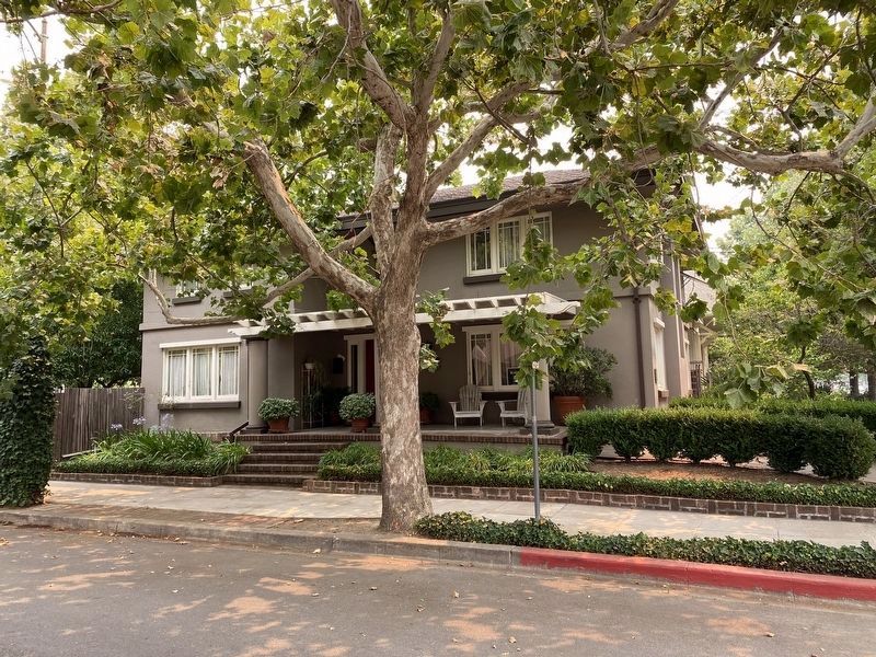 Slettedahl House image. Click for full size.