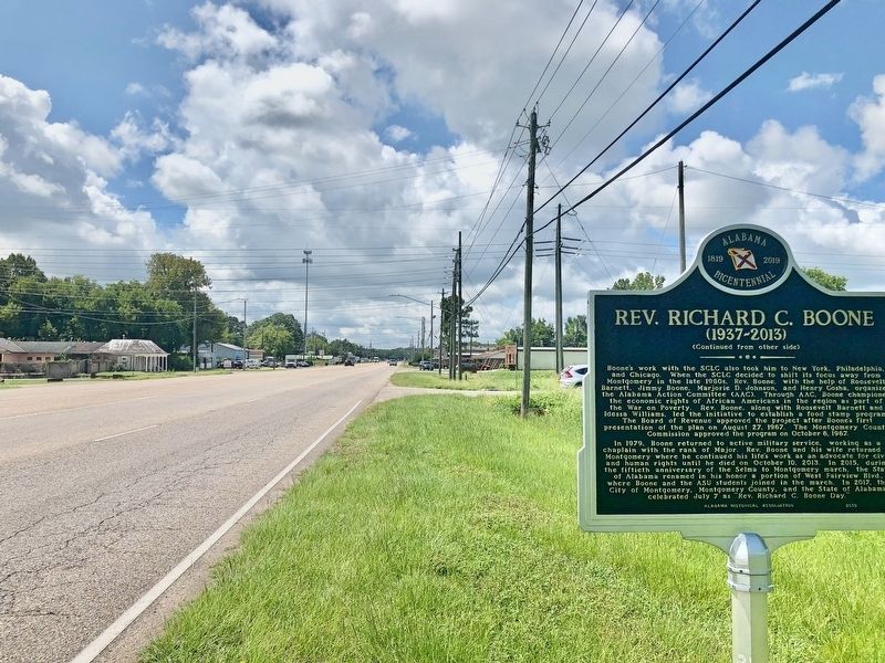 View south from marker on Mobile Highway. image. Click for full size.