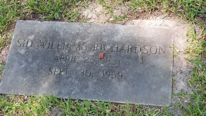Sid Williams Richardson grave image. Click for full size.