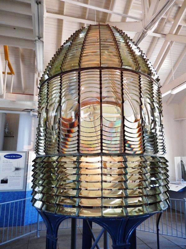 Pigeon Point's first-order Fresnel Lens image. Click for full size.