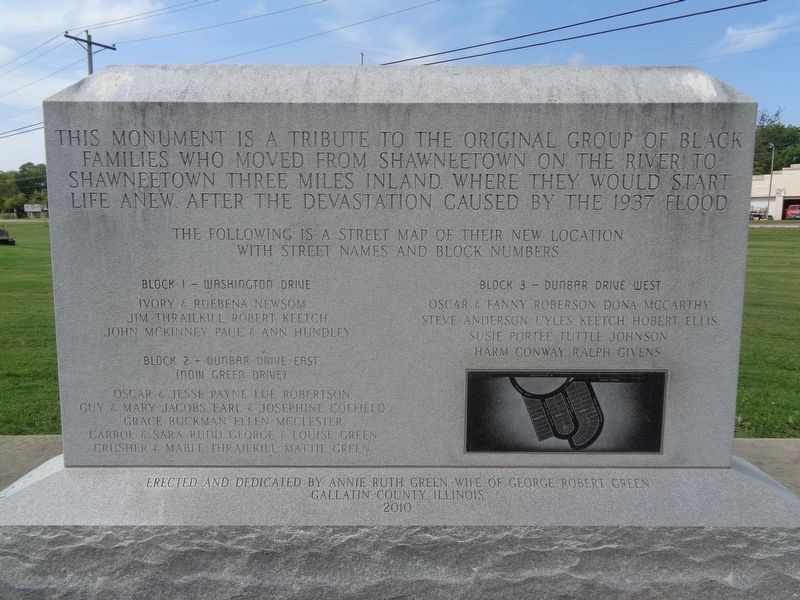 Monument side image. Click for full size.