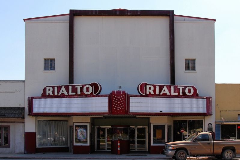 Rialto Theater and Marker image. Click for full size.