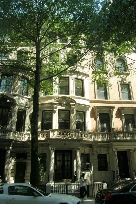 55 East 74th Street (center). Click for full size. 55 East 74th Street (center) image. Click for full size.