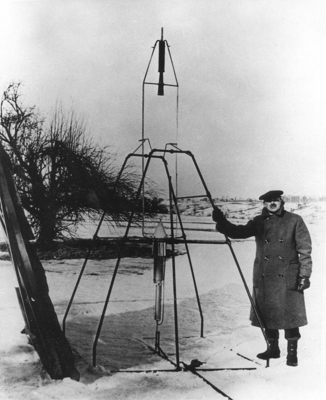 Dr. Goddard and Rocket image. Click for full size.