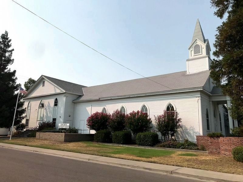 United Methodist Church in Dixon image. Click for full size.