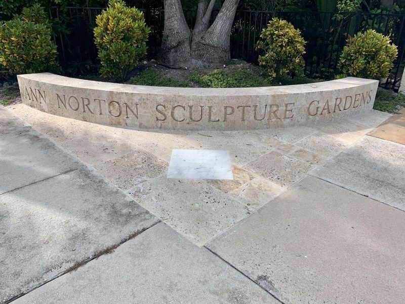 Ann Norton Sculpture Gardens image. Click for full size.