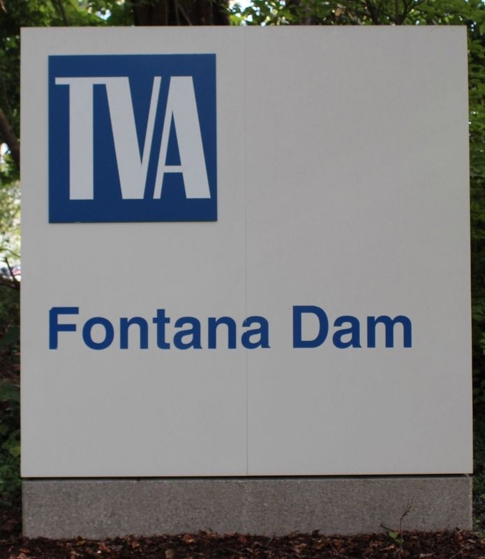 Fontana Dam image. Click for full size.