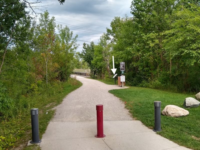 West Bloomfield Trail Marker image. Click for full size.