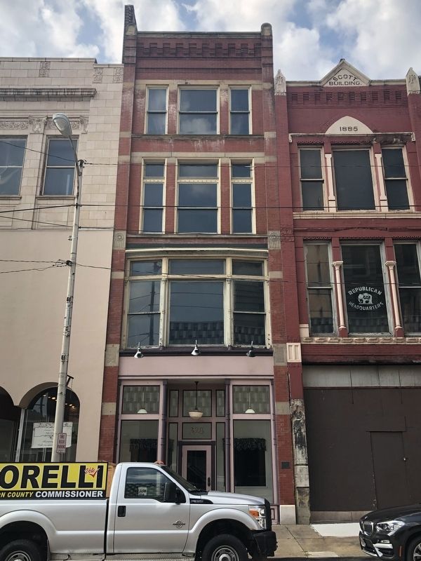 328 Market Street. Click for full size. 328 Market Street image. Click for full size.