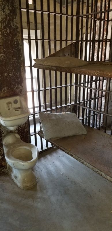 Cell in the old Caldwell County Jail image. Click for full size.