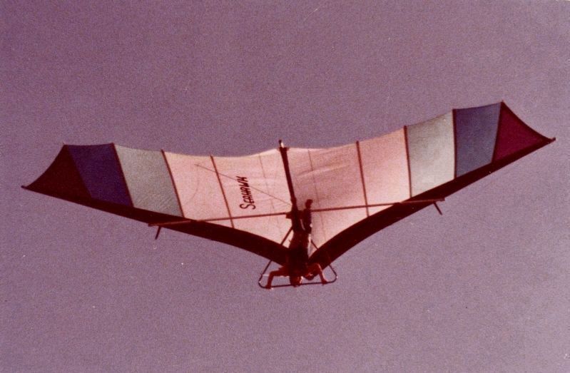 1970’s Hang Glider image. Click for full size.