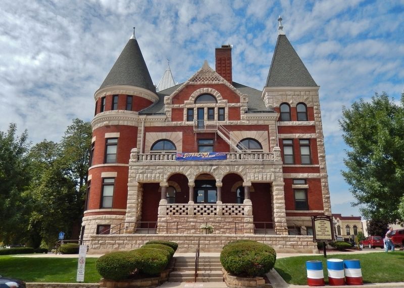 Historic Green County Courthouse (<i>east/back elevation</i>) image. Click for full size.