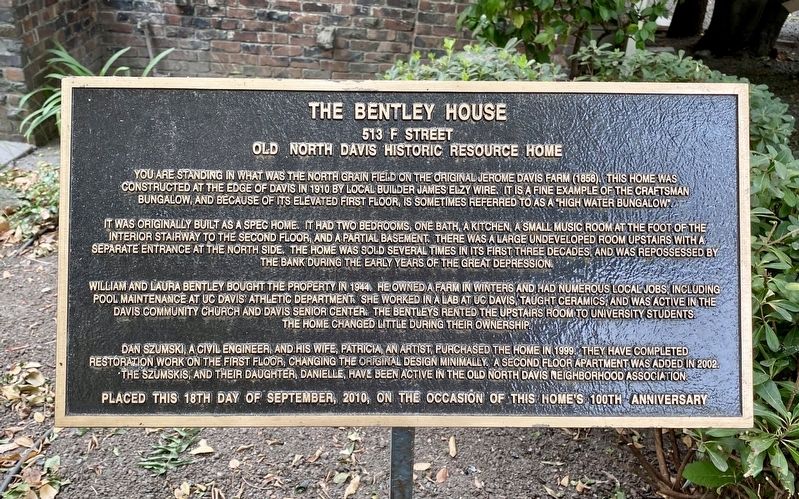 The Bentley House Marker image. Click for full size.