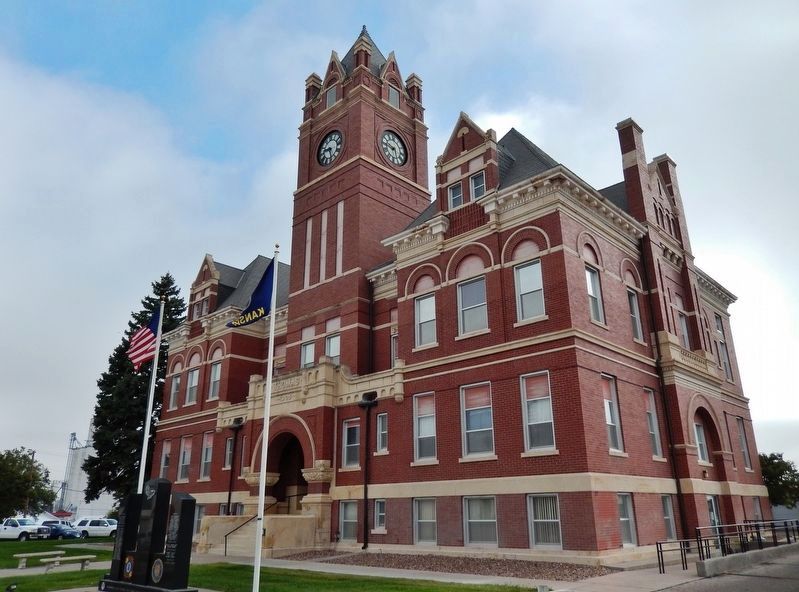 Thomas County Courthouse (<i>southwest elevation</i>) image. Click for full size.