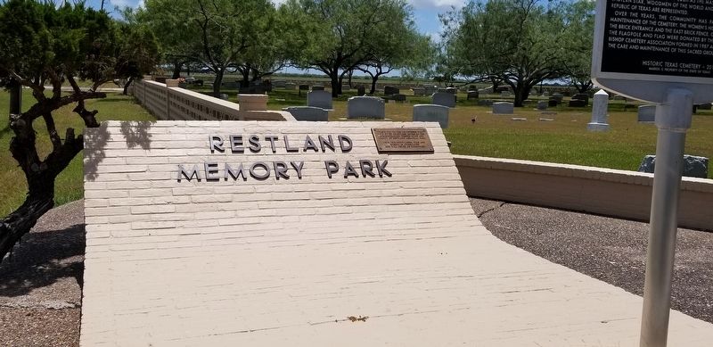 Restland Memory Park and Marker image. Click for full size.