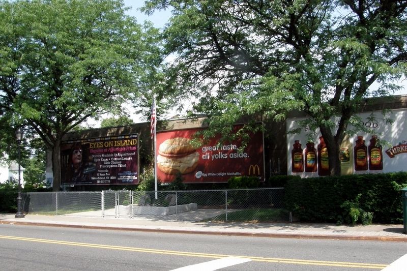 Tottenville Memorial Park, June 2013. Click for full size. Tottenville Memorial Park, June 2013 image. Click for full size.