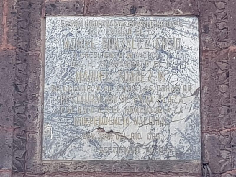 An additional marker on the National Independence Monument image. Click for full size.