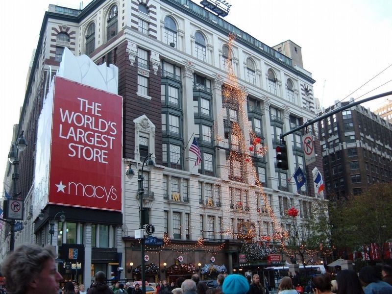 R.H. Macy & Company image. Click for full size.