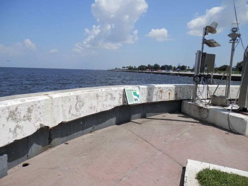 Lake Pontchartrain and the Pontchartrain Basin Marker image. Click for full size.