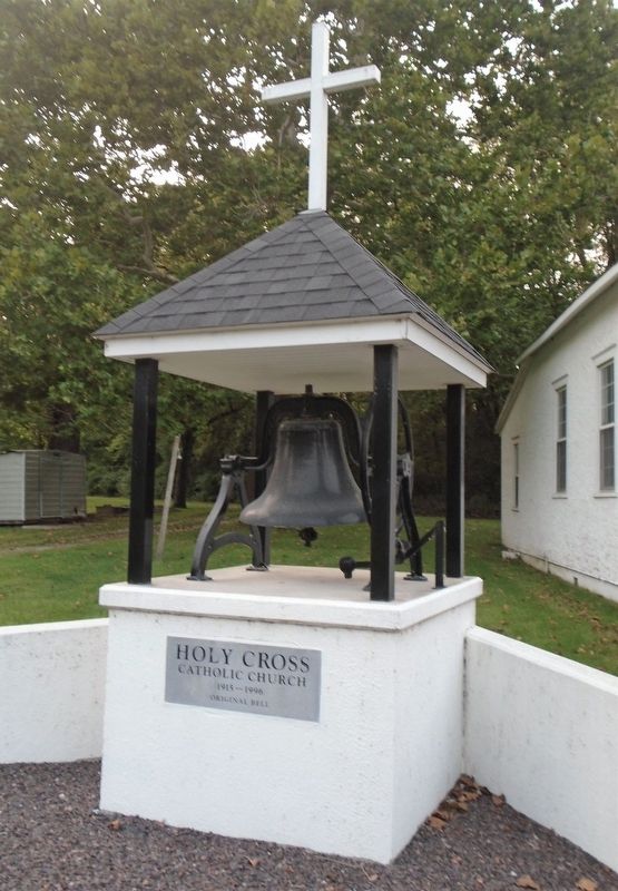Holy Cross Catholic Church Bell and Marker image. Click for full size.