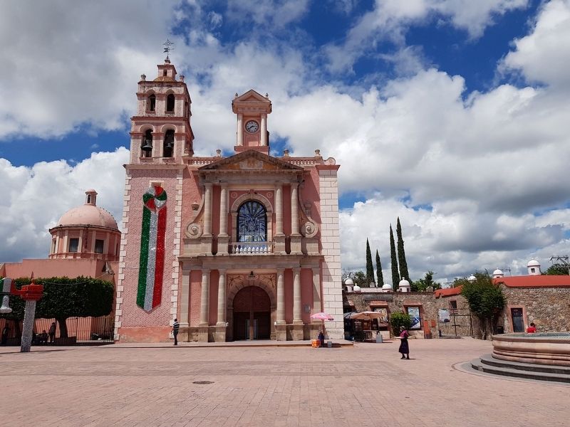 Parish of Santa Mara de la Asuncin and Marker image. Click for full size.