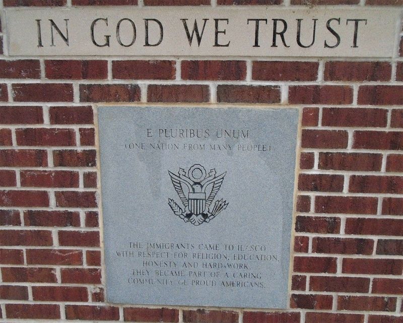 Monument to the Immigrants E Pluribus Unum Marker image. Click for full size.
