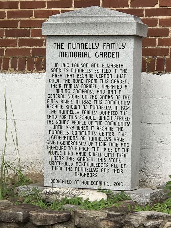 The Nunnelly Family Memorial Garden Marker image. Click for full size.
