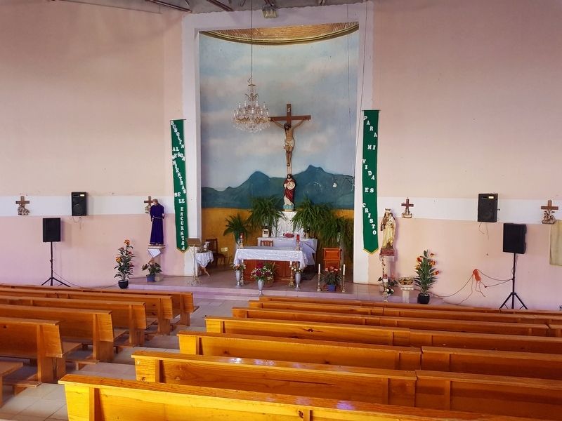 A view of the new church altar at Ojo de Agua de Trinidad image. Click for full size.