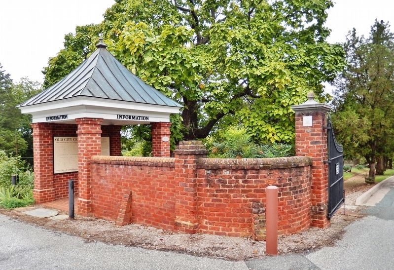 Old City Cemetery Gatehouse image. Click for full size.