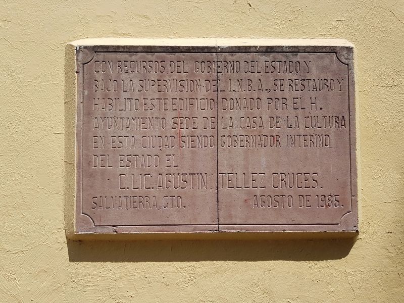 The 1985 dedication marker for the House of Culture Fray Andrés de San Miguel image. Click for full size.